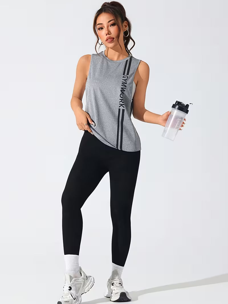 Short-sleeved sports t-shirt
